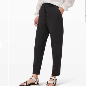 Lululemon Keep Moving High Rise 7/8 Pant Black size 4